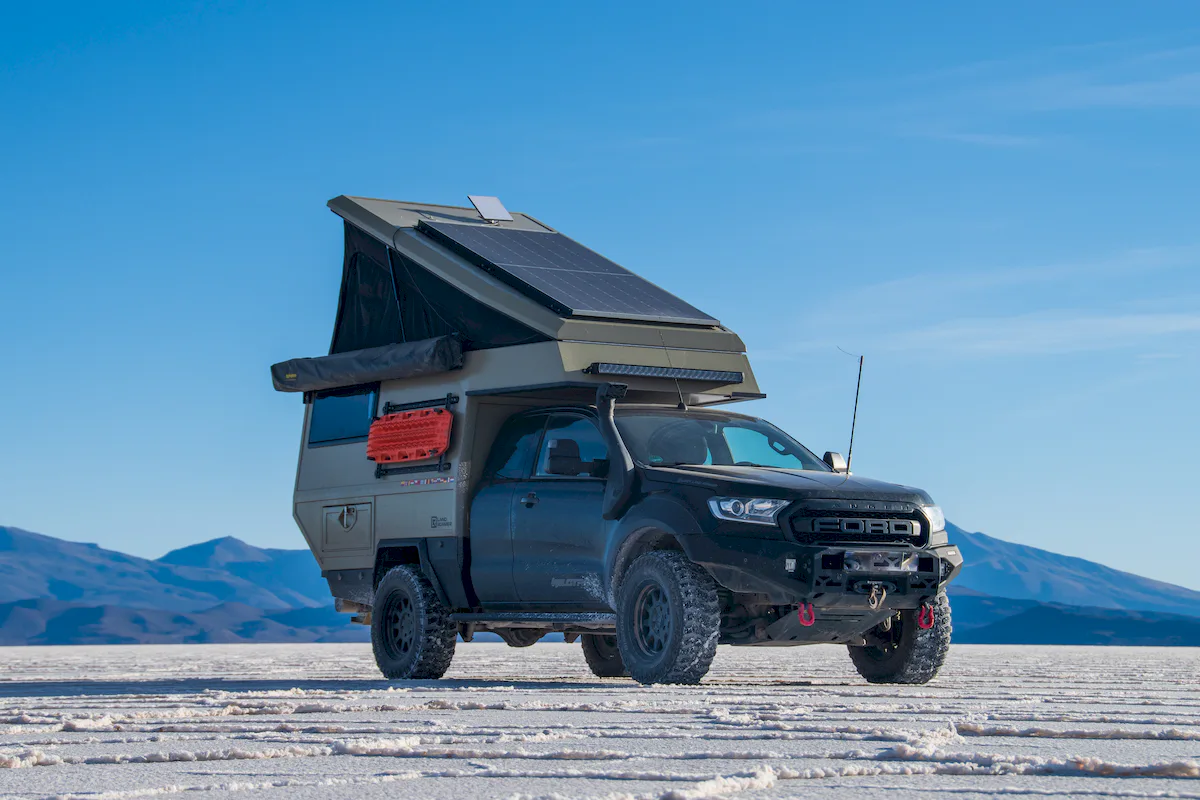 Célula para pickup overland Pioneer de Land Romer en Salar Argentina